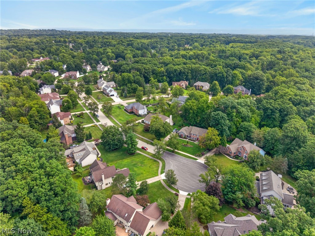 8753 Treetop Trail Broadview Heights OH 44147