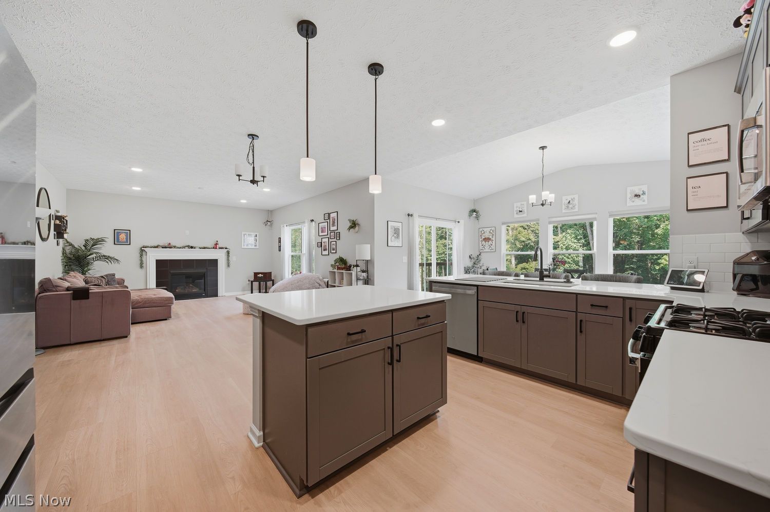 3405 Buckeye Trail Uniontown OH 44685
