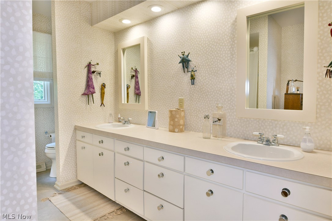 5597 Engleton Lane Girard OH 44420