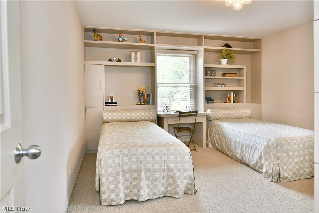 5597 Engleton Lane Girard OH 44420