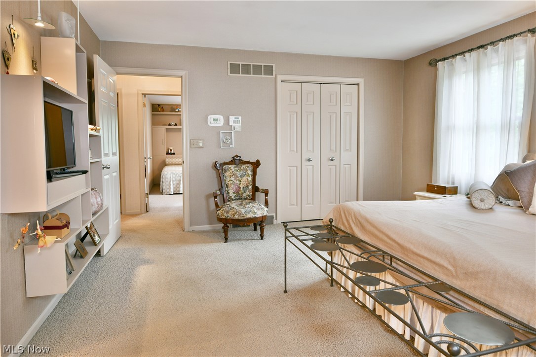 5597 Engleton Lane Girard OH 44420