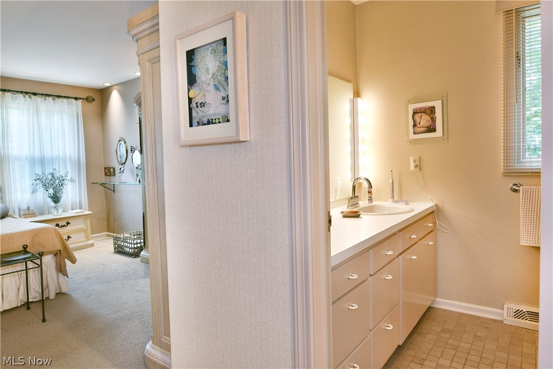 5597 Engleton Lane Girard OH 44420