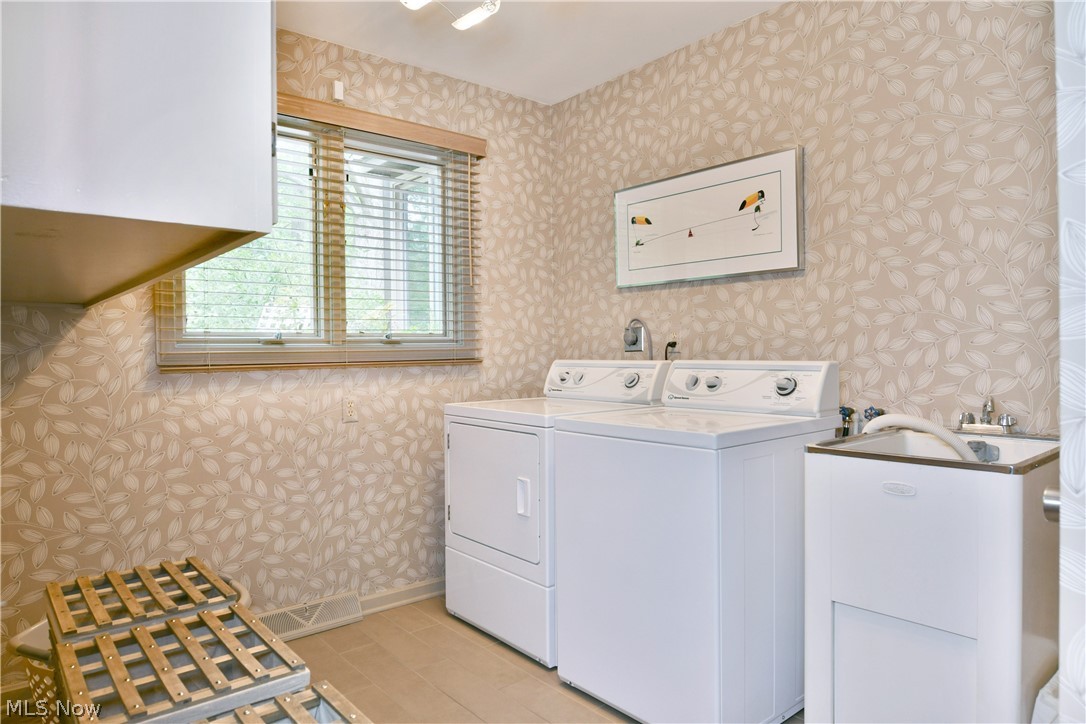 5597 Engleton Lane Girard OH 44420