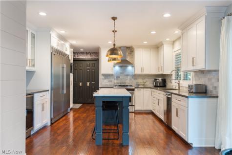 1387 Walnut Ridge Drive Uniontown OH 44685