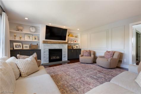 1387 Walnut Ridge Drive Uniontown OH 44685