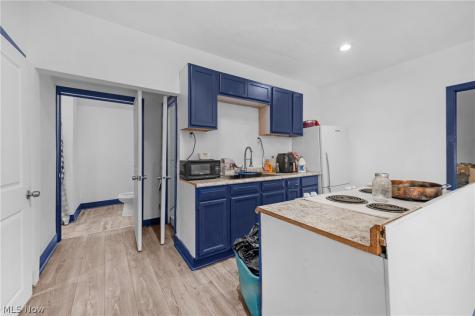 3208 E 66th Street Cleveland OH 44127