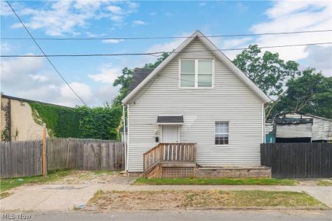 3208 E 66th Street Cleveland OH 44127