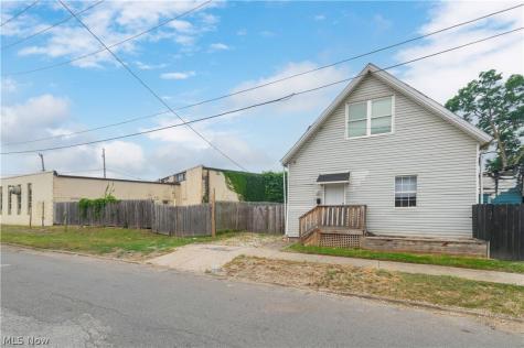 3208 E 66th Street Cleveland OH 44127