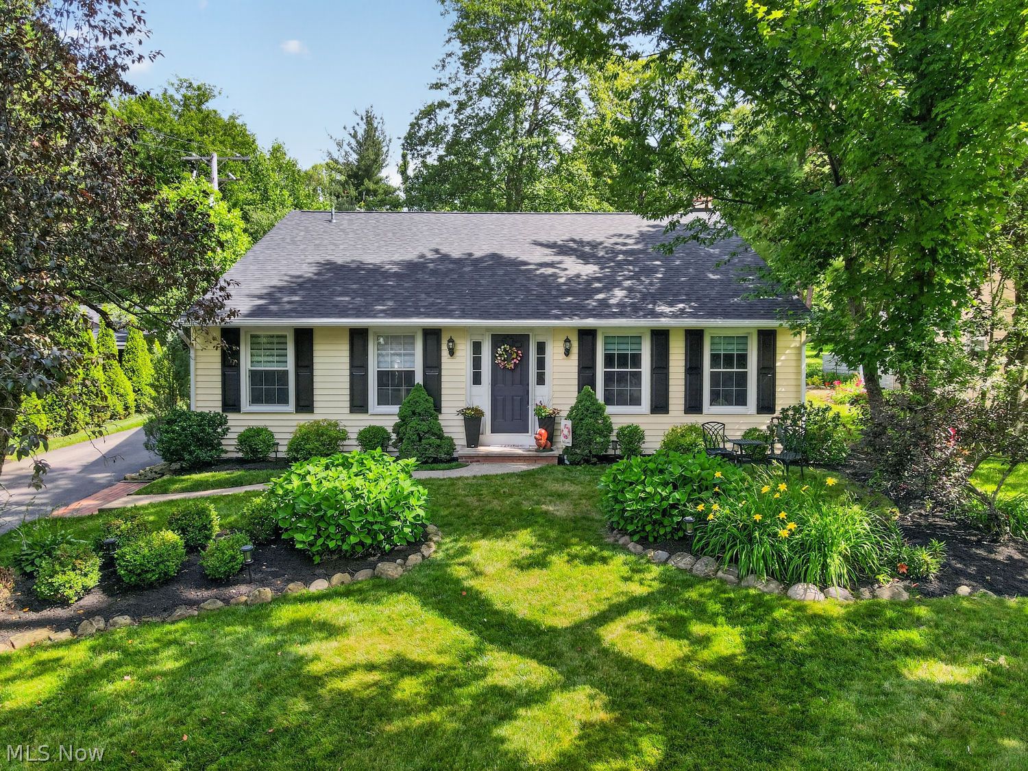 8446 Rockspring Drive Chagrin Falls OH 44023
