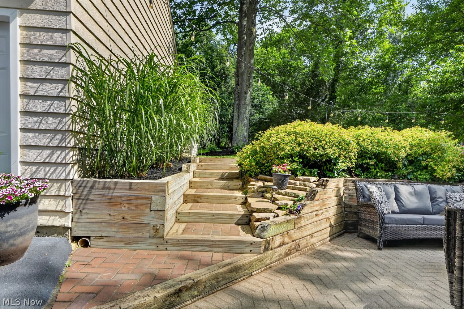 8446 Rockspring Drive Chagrin Falls OH 44023