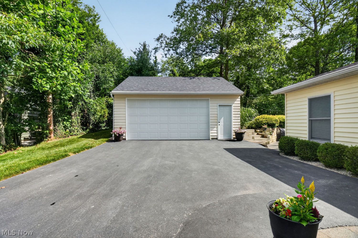 8446 Rockspring Drive Chagrin Falls OH 44023