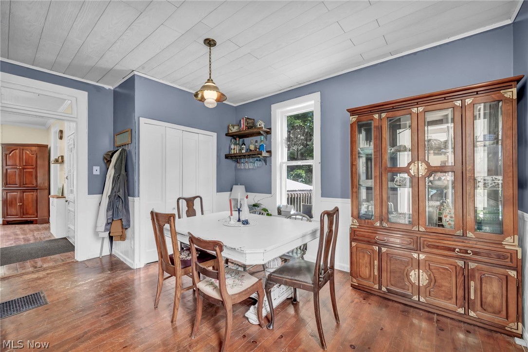 6012 Apollo Road NE Salineville OH 43945
