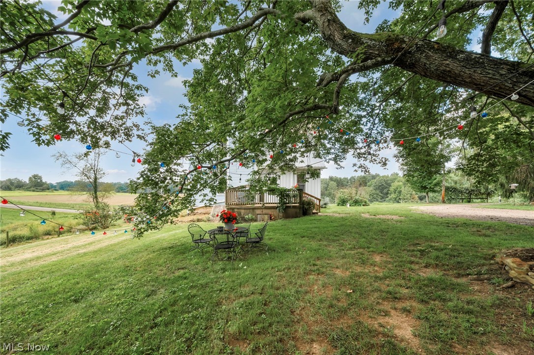 6012 Apollo Road NE Salineville OH 43945