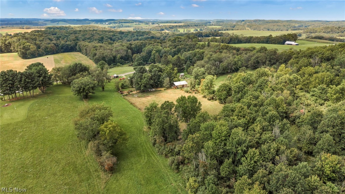 6012 Apollo Road NE Salineville OH 43945