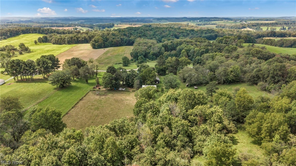 6012 Apollo Road NE Salineville OH 43945
