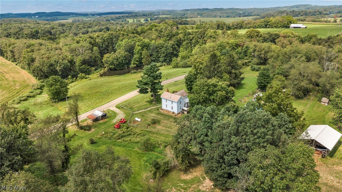 6012 Apollo Road NE Salineville OH 43945