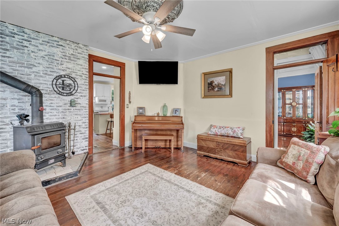6012 Apollo Road NE Salineville OH 43945