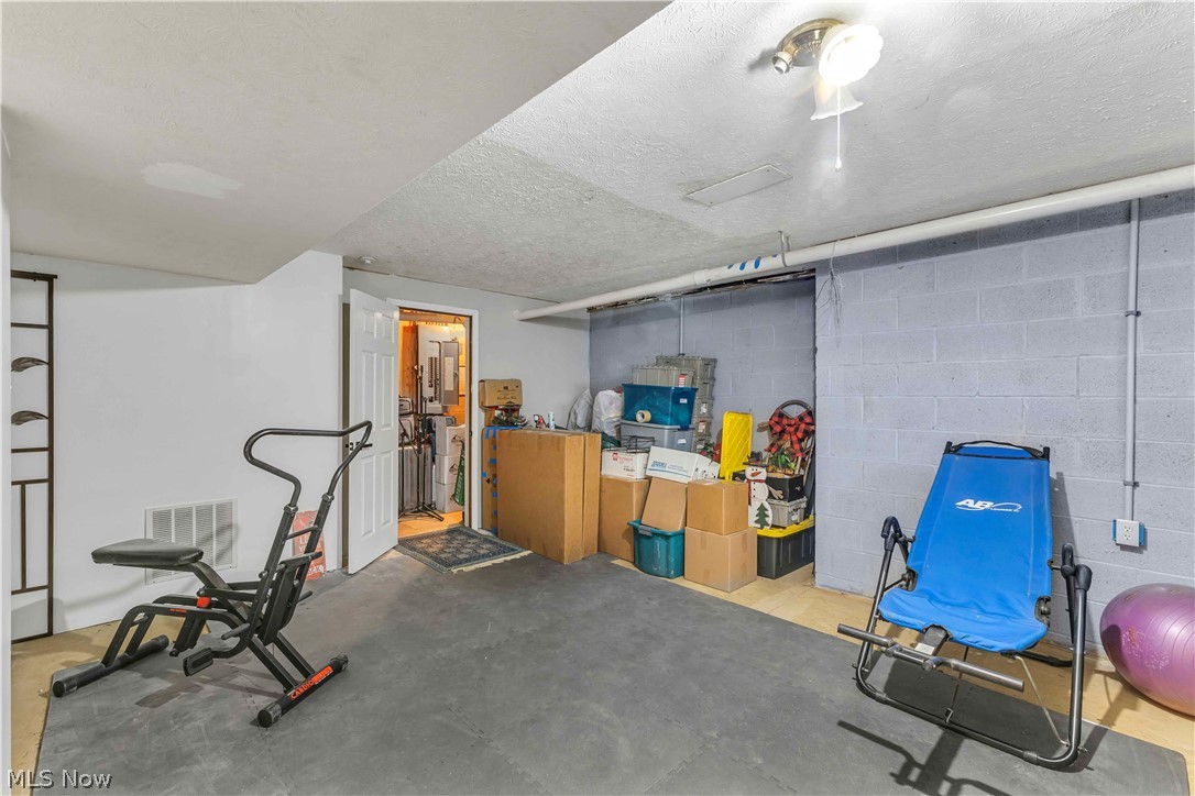 7468 Dyke Avenue North Ridgeville OH 44039