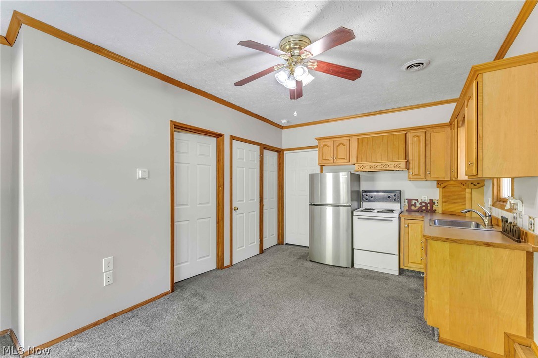 7468 Dyke Avenue North Ridgeville OH 44039
