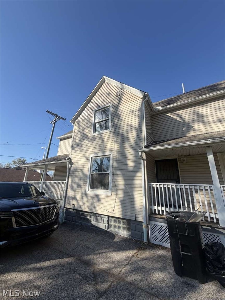 3247 E 90th Street Cleveland OH 44104