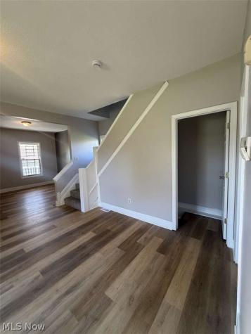 3247 E 90th Street Cleveland OH 44104