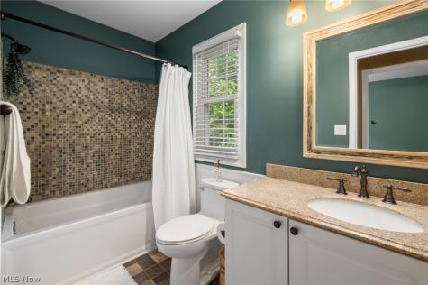 559 Alliance Drive Sagamore Hills OH 44067