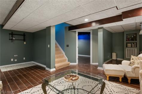 559 Alliance Drive Sagamore Hills OH 44067