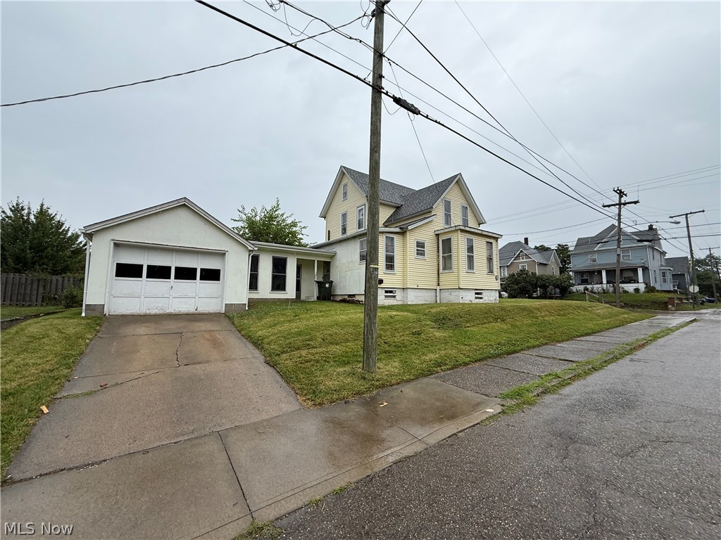 139 Harrison Avenue SW Canton OH 44706