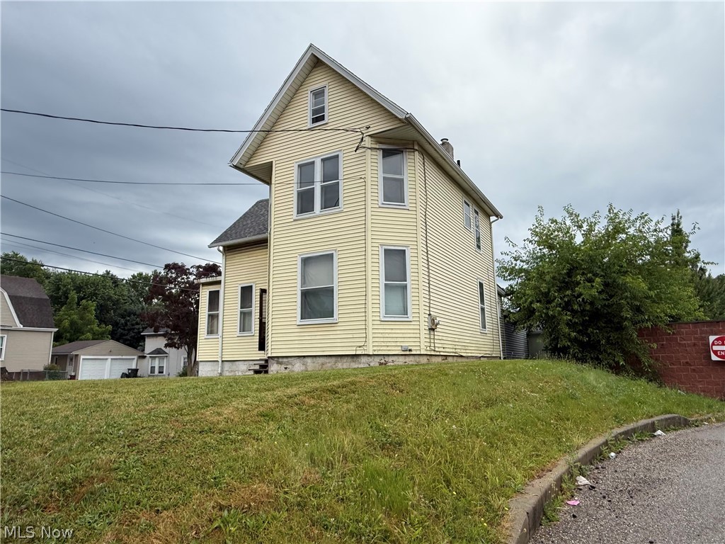 139 Harrison Avenue SW Canton OH 44706