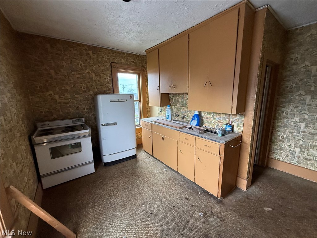 139 Harrison Avenue SW Canton OH 44706