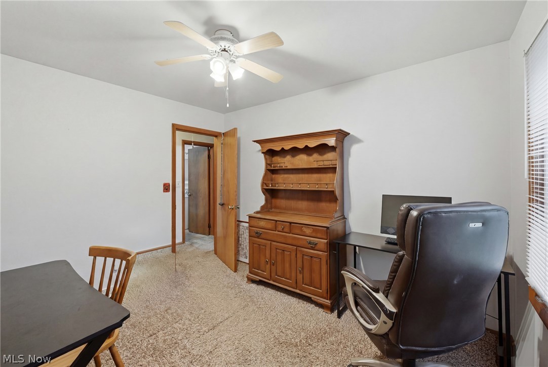 404 Elizabeth Street Hubbard OH 44425