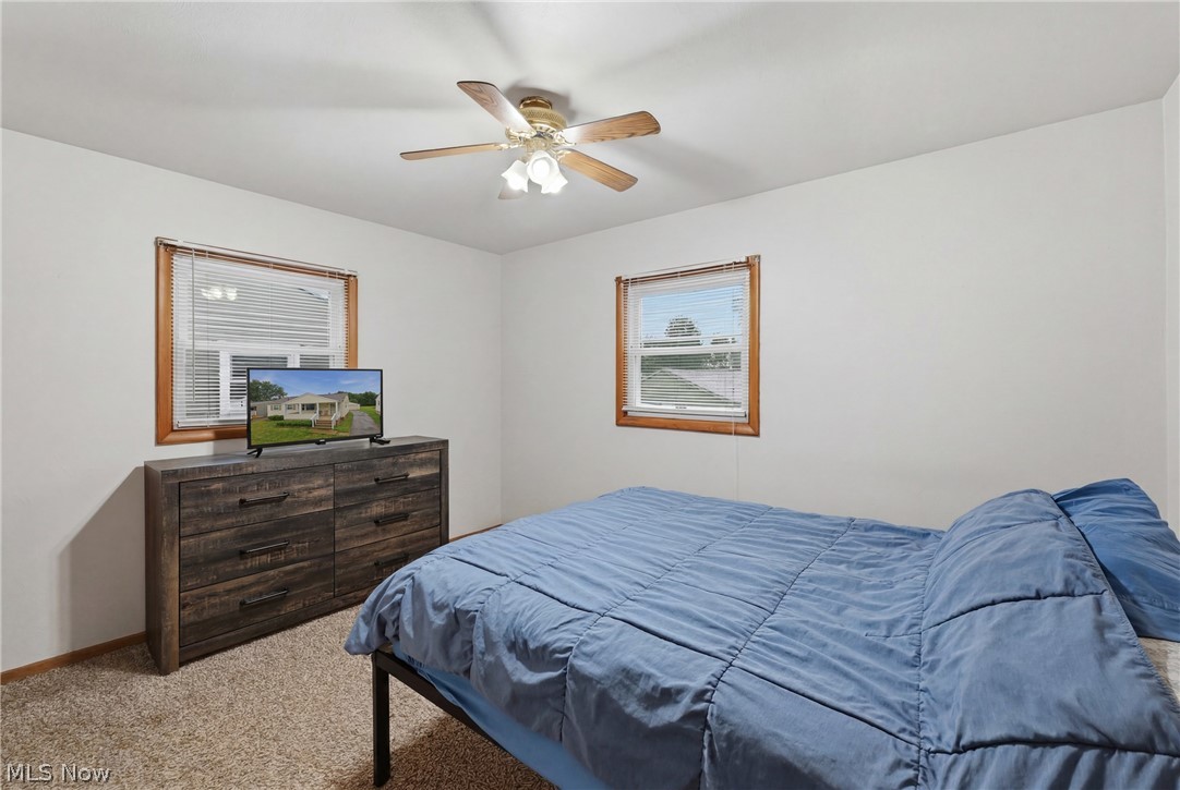 404 Elizabeth Street Hubbard OH 44425