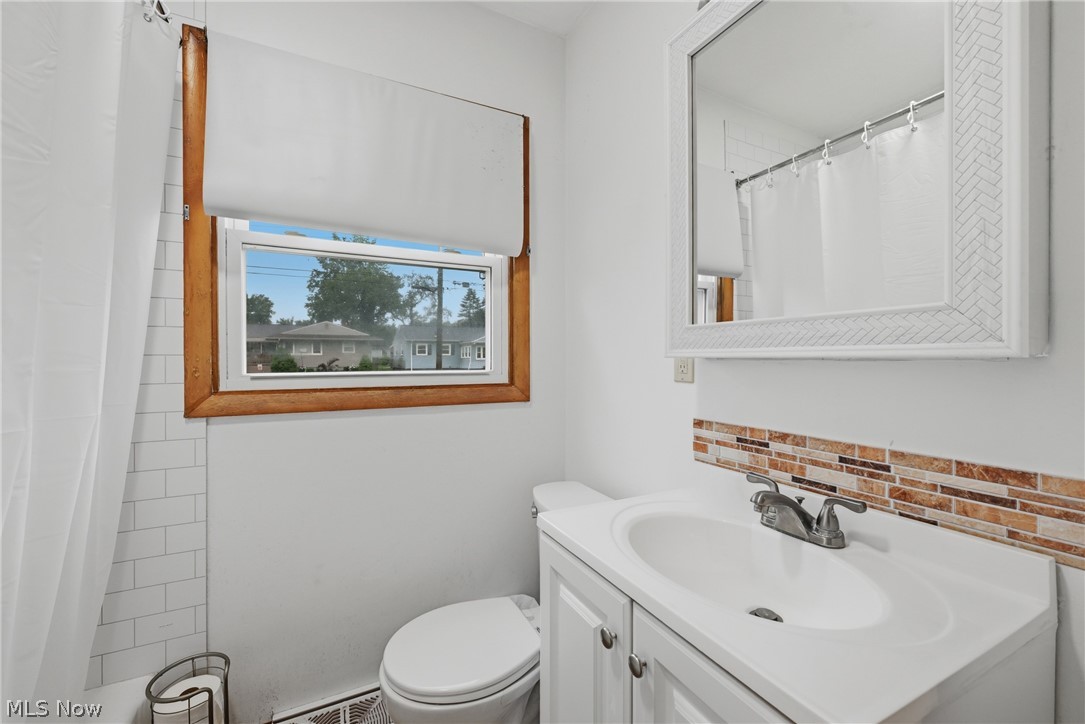 404 Elizabeth Street Hubbard OH 44425