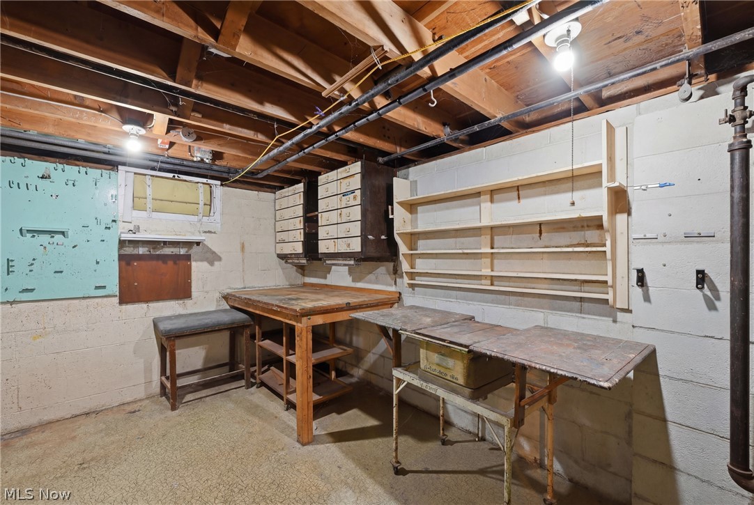 404 Elizabeth Street Hubbard OH 44425