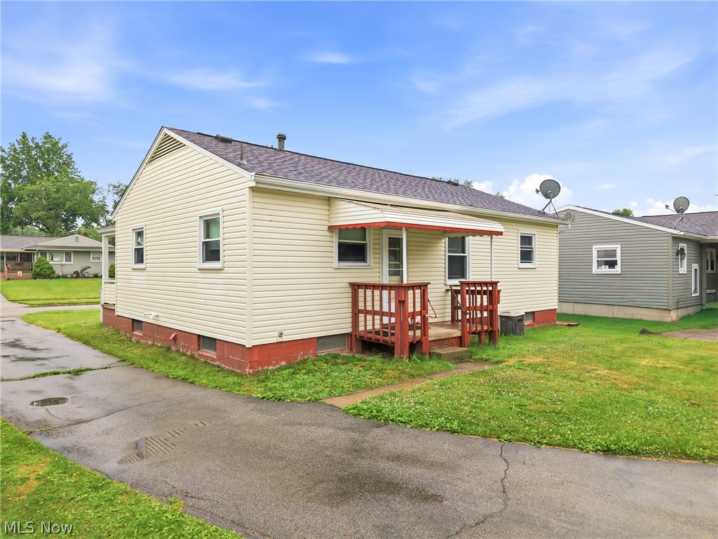 404 Elizabeth Street Hubbard OH 44425