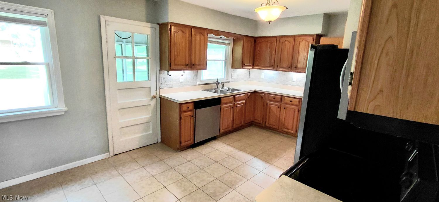 10052 Albion Road North Royalton OH 44133