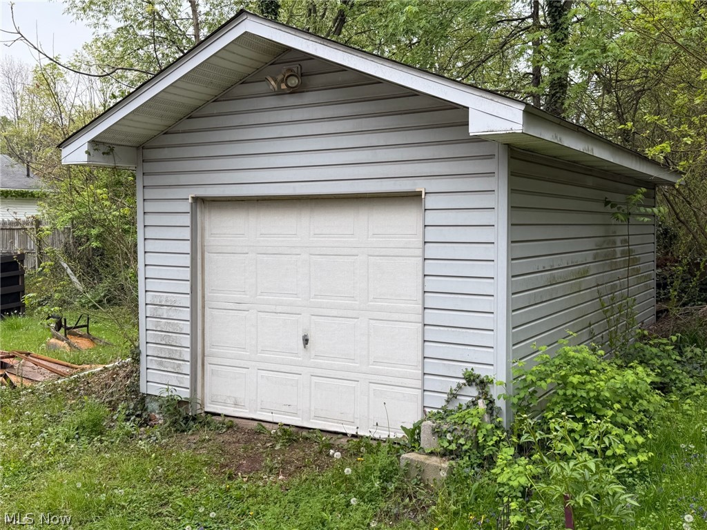 1516 22nd Street NE Canton OH 44714