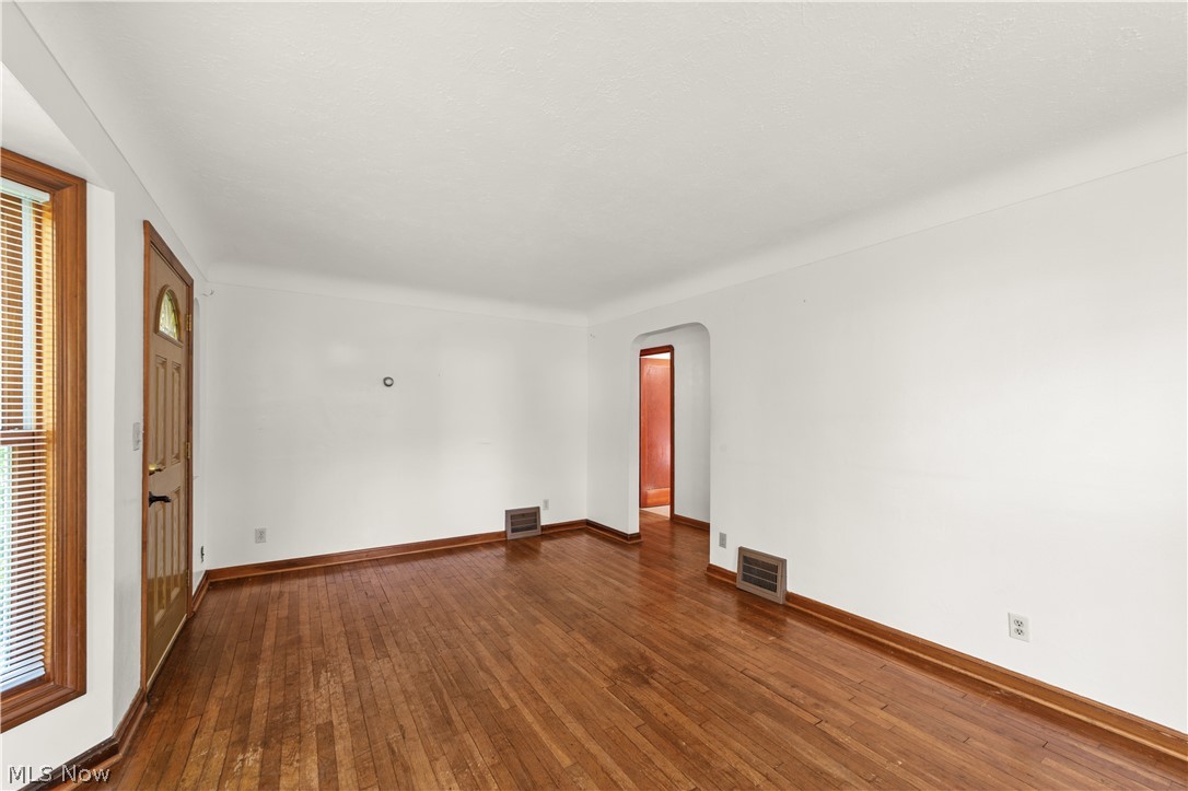 182 Norman Avenue Avon Lake OH 44012