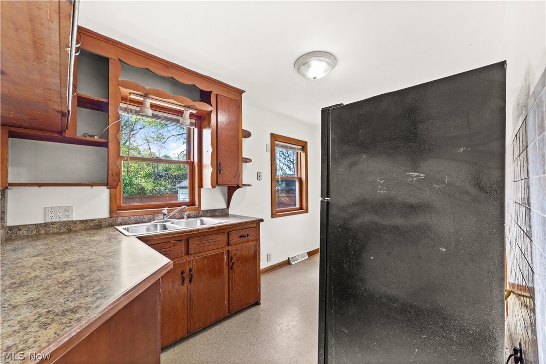 182 Norman Avenue Avon Lake OH 44012