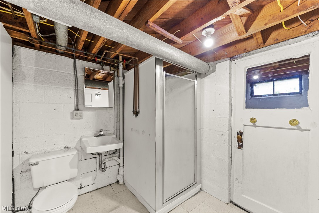 182 Norman Avenue Avon Lake OH 44012