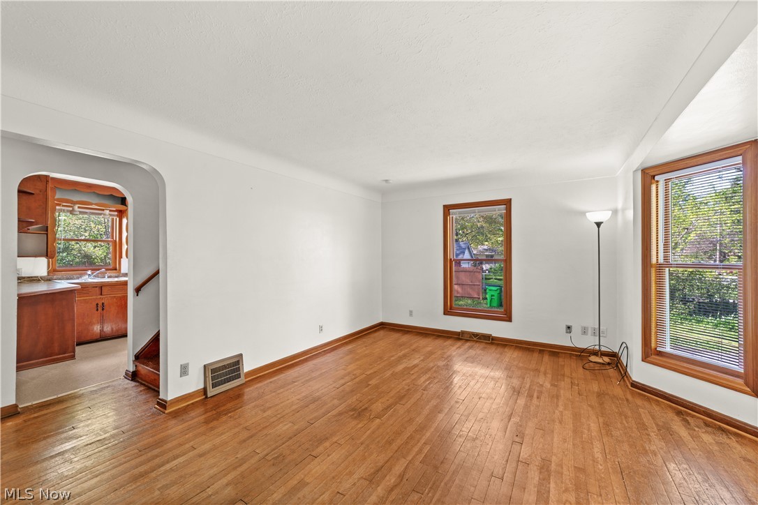 182 Norman Avenue Avon Lake OH 44012