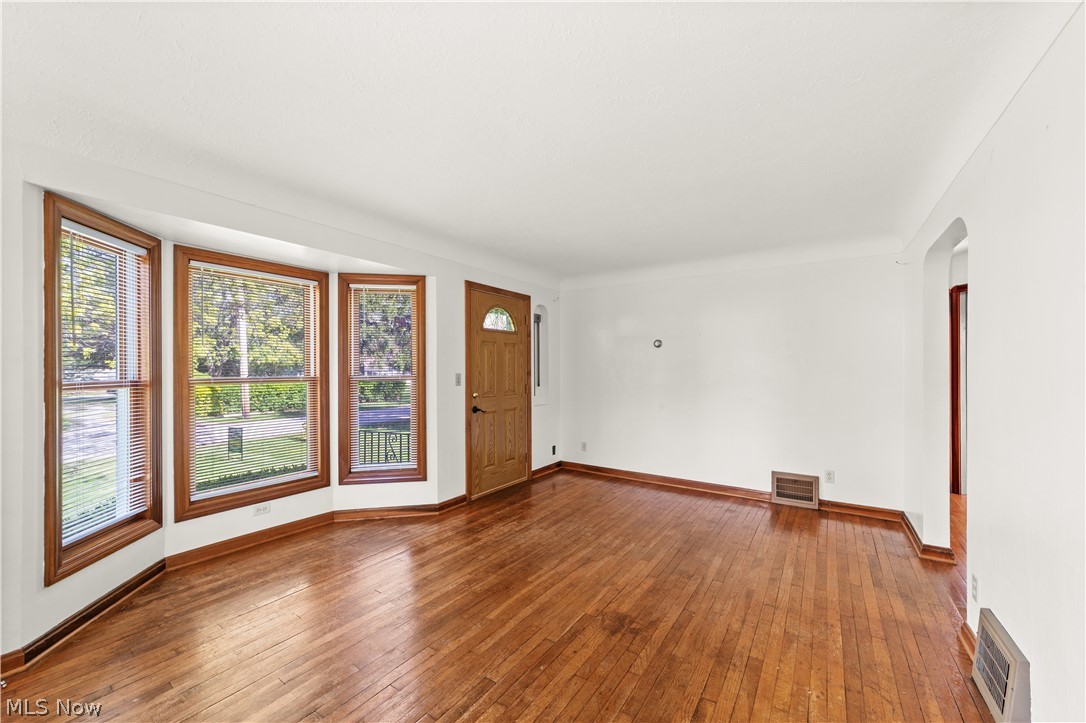 182 Norman Avenue Avon Lake OH 44012