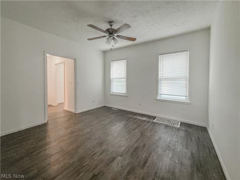 2173 E 86th Street Cleveland OH 44106