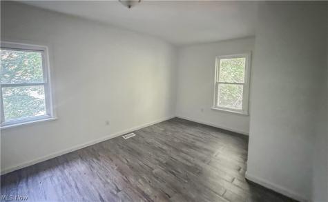 2173 E 86th Street Cleveland OH 44106