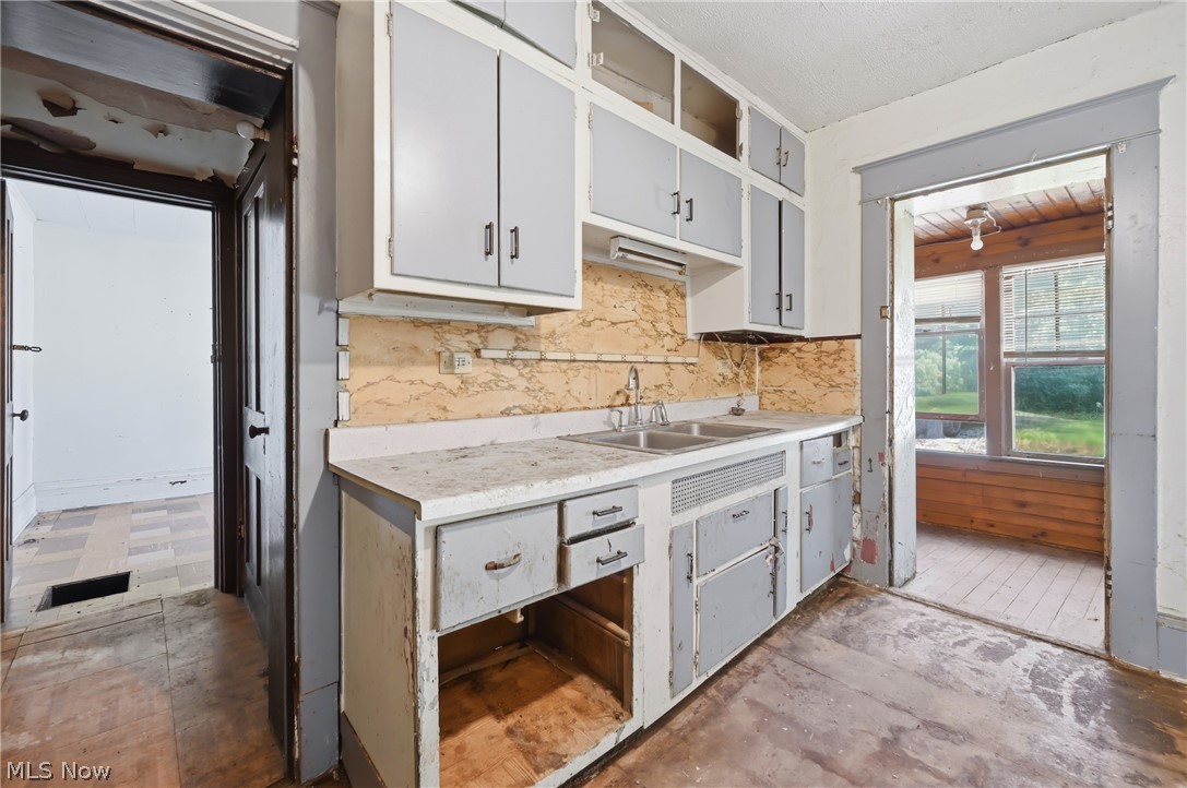 245 Main Street Leetonia OH 44431