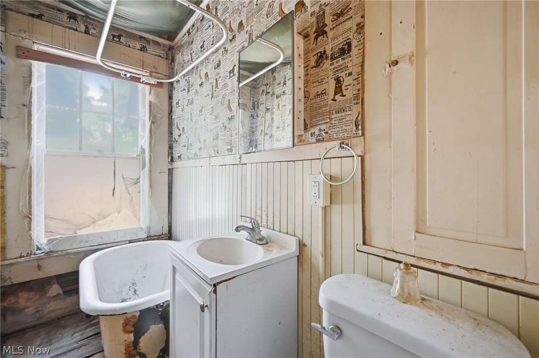 245 Main Street Leetonia OH 44431