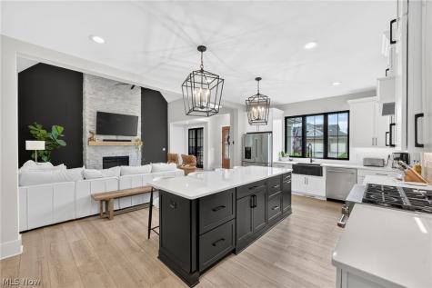 33500 Reserve Way Avon OH 44011