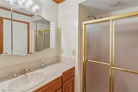 1006 Traci Lane Copley OH 44321