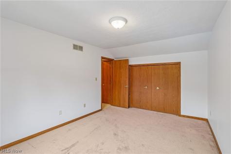 1006 Traci Lane Copley OH 44321
