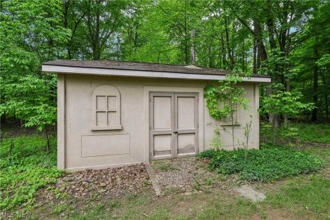 1006 Traci Lane Copley OH 44321